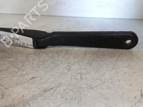 Used Front windshield wiper arm RENAULT KANGOO (KC0/1_) 1.5 dCi (KC07) (65 hp) 19897525