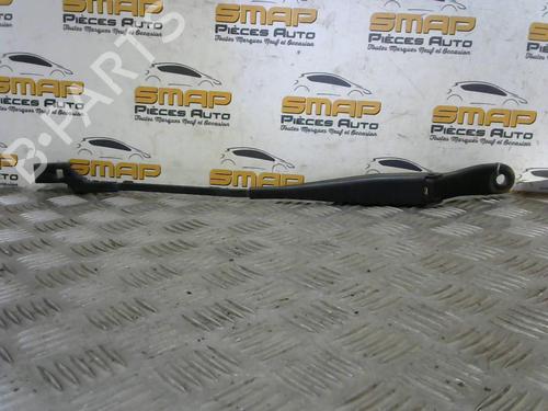 Used Front windshield wiper arm RENAULT TWINGO II (CN0_) 1.5 dCi (CN0E) (64 hp) 19884259