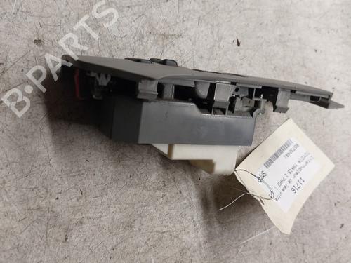 Interrupteur de vitre avant gauche TOYOTA YARIS (_P9_) 1.3 VVT-i (SCP90_, SCP90R) | BP19878872I27 