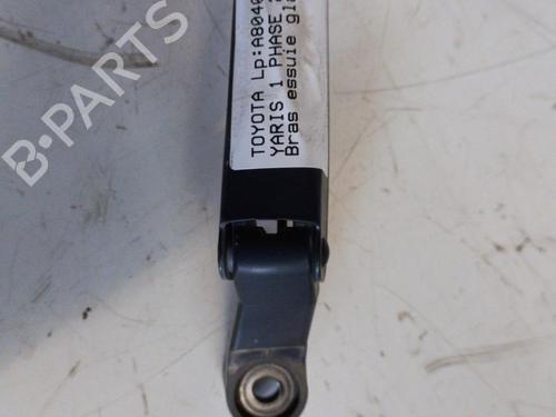 Scheibenwischer vorne TOYOTA YARIS (_P1_) 1.4 D-4D (NLP10_, NLP10R) | BP19890322C143 