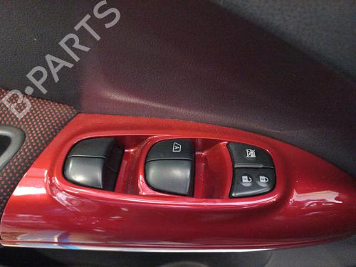 Used Left front window switch NISSAN JUKE (F15) 1.5 dCi (110 hp) 28173795