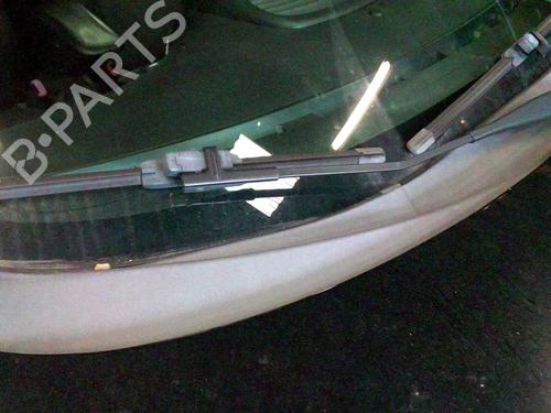 Used Front windshield wiper arm ALFA ROMEO 147 (937_) 1.6 16V T.SPARK ECO (937.AXA1A, 937.BXA1A) (105 hp) 19894638