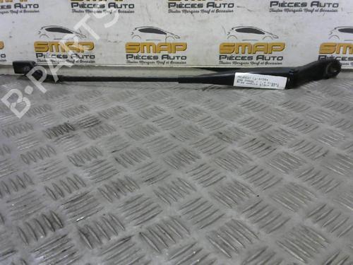 Used Front windshield wiper arm PEUGEOT 208 I (CA_, CC_) 1.4 HDi (68 hp) 19890364