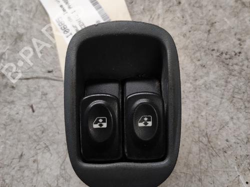 Interrupteur de vitre avant gauche RENAULT MEGANE Scenic (JA0/1_) 1.6 e (JA0F) (90 hp) 19892719