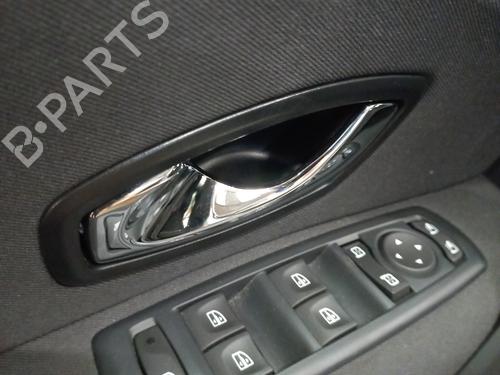 Used Front left interior door handle RENAULT MEGANE III Hatchback (BZ0/1_, B3_) 1.2 TCe (BZ2B, BZ11) (116 hp) 25221515