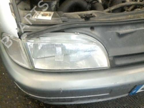 Used Right headlight RENAULT ESPACE II (J/S63_) 2.1 TD (J633, J634, J/S635, J/S63D) (88 hp) 25274982