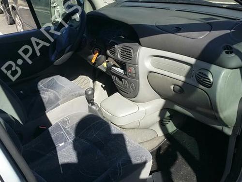 Højre baglygte RENAULT SCÉNIC I MPV (JA0/1_, FA0_) 1.9 dCi (JA05, JA1F) | BP19884269C35 