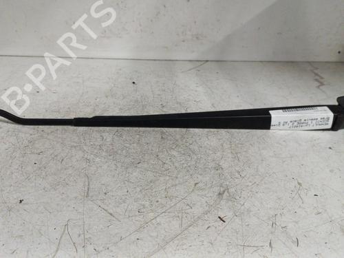 Used Front windshield wiper arm RENAULT SCÉNIC I MPV (JA0/1_, FA0_) 1.9 dCi (JA05, JA1F) (102 hp) 19888429