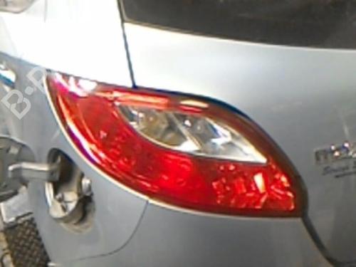 Used Left taillight MAZDA 2 (DE_, DH_) 1.4 MZR-CD (68 hp) 19884605