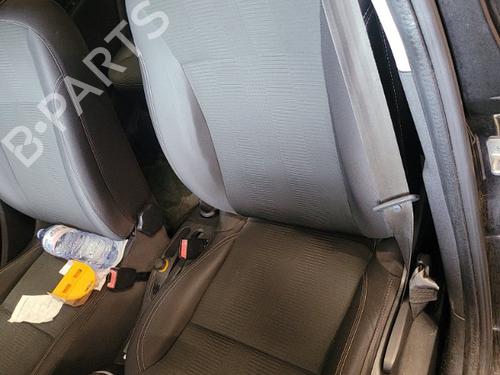 Siège avant gauche RENAULT CLIO III (BR0/1, CR0/1) 1.2 16V (BR02, BR0J, BR11, CR02, CR0J, CR11) (75 hp) 20300692
