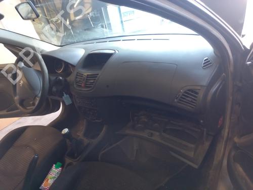 Used Dashboard PEUGEOT 206+ (2L_, 2M_) 1.4 HDi eco 70 (68 hp) 27810905