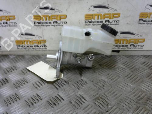 Used Brake master cylinder DACIA SANDERO II 1.0 SCe 75 (B8JC, B8JD) (73 hp) 21979156