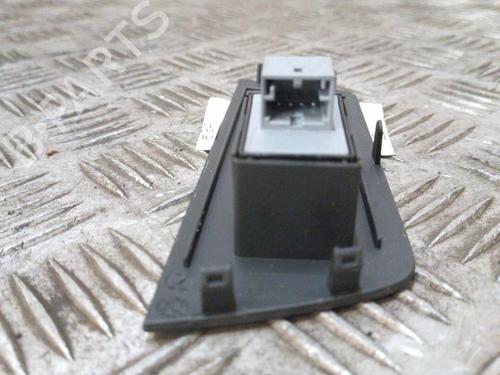 Used Right front window switch AUDI A1 (8X1, 8XK) 1.6 TDI (105 hp) 19882904