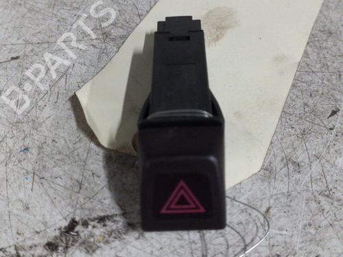 Used Warning switch VOLVO V50 (545) 2.0 D (136 hp) 19898768