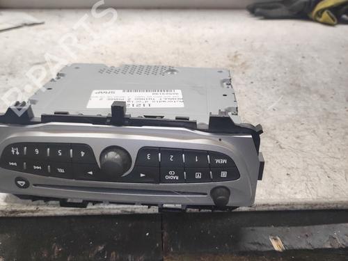 Bilradio RENAULT TWINGO II (CN0_) 1.2 16V (CN04, CN0B) (75 hp) 21995646