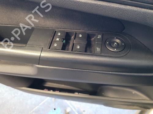 Used Left front window switch OPEL ZAFIRA / ZAFIRA FAMILY B (A05) 1.7 CDTI (M75) (125 hp) 19879120