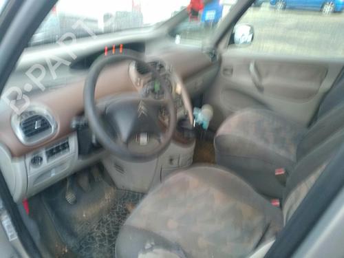Left front window switch CITROËN XSARA PICASSO (N68) 2.0 HDi | BP19880616I27 
