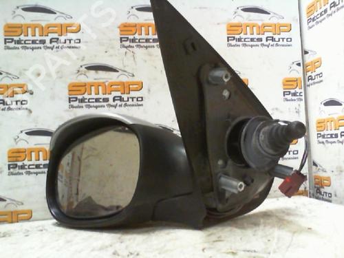 Retrovisor izquierdo PEUGEOT 206 Hatchback (2A/C) [1998-2012]  19895861