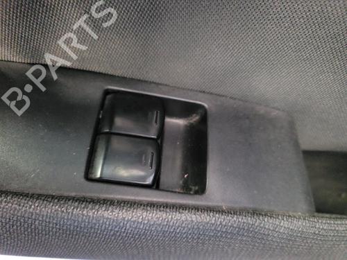 Used Left front window switch NISSAN MICRA III (K12) 1.2 16V (65 hp) 20318651
