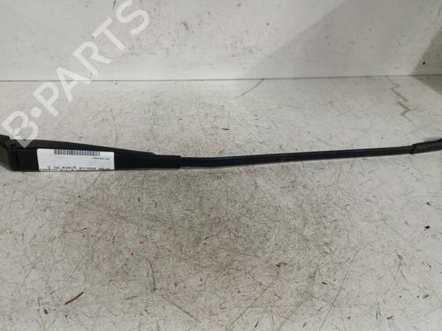 Used Front windshield wiper arm PEUGEOT 3008 I MPV (0U_) 1.6 BlueHDi 120 (120 hp) 20173757