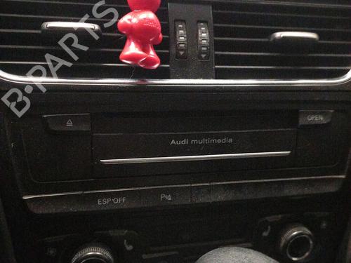 Used Radio AUDI A4 B8 Avant (8K5) 3.0 TDI quattro (240 hp) 23774348