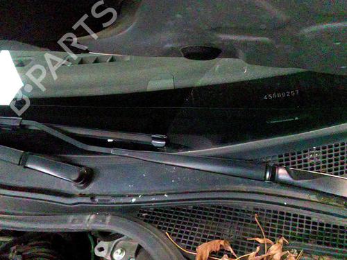 Used Front windshield wiper arm RENAULT LAGUNA III (BT0/1) 2.0 dCi (BT07, BT0J, BT14, BT1A, BT1S) (131 hp) 19890957