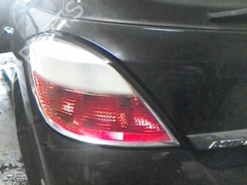 Venstre baglygte OPEL ASTRA H (A04) [2004-2014]  19896077