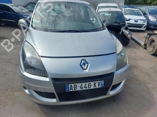 Right front fog light RENAULT SCÉNIC III (JZ0/1_) 1.5 dCi | BP27746078C31 