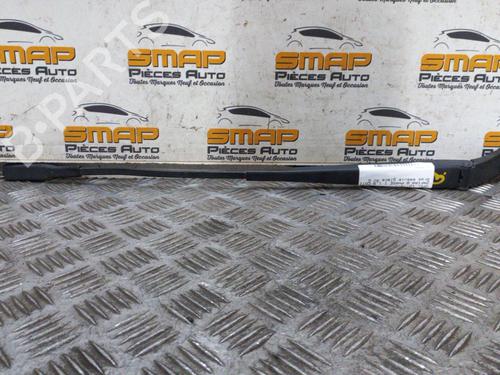 Used Front windshield wiper arm OPEL ZAFIRA / ZAFIRA FAMILY B (A05) 1.9 CDTI (M75) (120 hp) 19898725