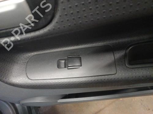 Used Right front window switch MITSUBISHI COLT VI (Z3_A, Z2_A) 1.3 (Z21A) (95 hp) 25274860