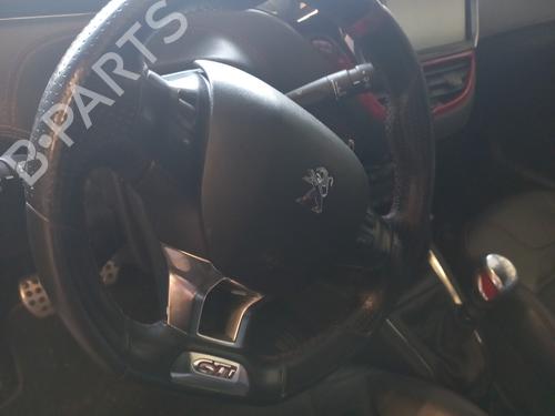 Steering wheel PEUGEOT 208 I (CA_, CC_) 1.6 GTi 98028217XJ