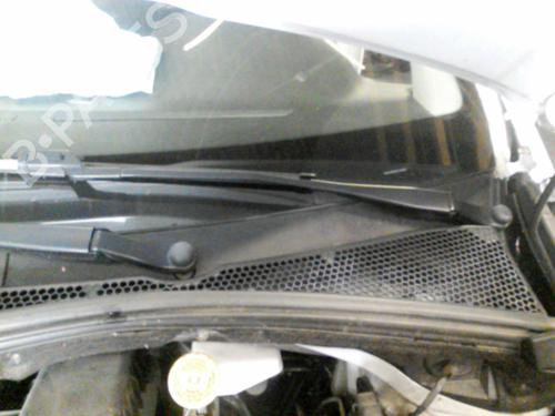 Used Front windshield wiper arm PEUGEOT 208 I (CA_, CC_) 1.0 VTi (68 hp) 19899348