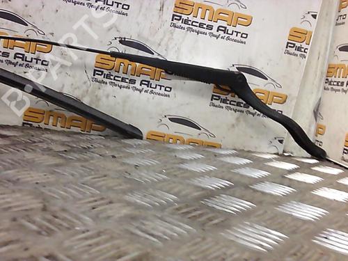Used Front windshield wiper arm OPEL CORSA D (S07) 1.2 (L08, L68) (80 hp) 19884461