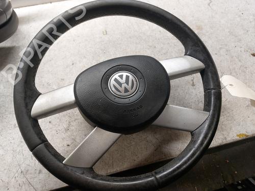 Used Steering wheel VW POLO (9N_, 9A_) 1.2 12V (64 hp) 22439000