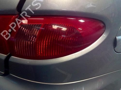 Used Right taillight ALFA ROMEO 147 (937_) 2.0 16V T.SPARK (937.AXA1, 937.AXC1, 937.BXC1) (150 hp) 19883350
