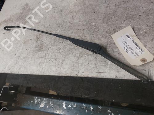 Used Front windshield wiper arm RENAULT TRAFIC II Van (FL) 2.0 dCi 90 (FL0H) (90 hp) 24591585