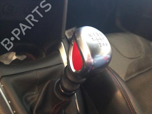 Gear lever PEUGEOT 208 I (CA_, CC_) 1.6 GTi 96738472XJ