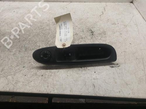 Used Right front window switch RENAULT CLIO II (BB_, CB_) [1998-2016]  19902002