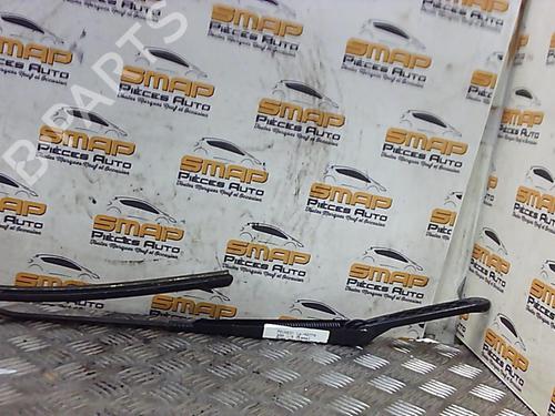 Used Front windshield wiper arm PEUGEOT 308 I (4A_, 4C_) 1.6 HDi (90 hp) 19895780