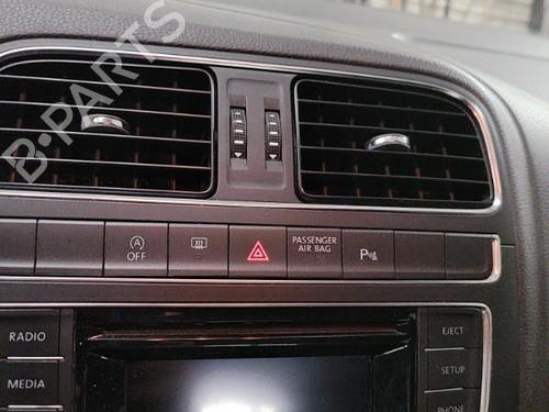 Used Warning switch VW POLO V (6R1, 6C1) 1.4 TDI (90 hp) 19879869