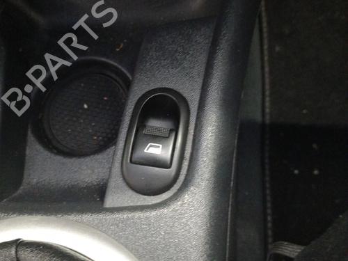 Used Right front window switch CITROËN C2 (JM_) 1.4 HDi (68 hp) 25147872