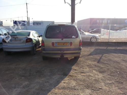 Right headlight RENAULT ESPACE III (JE0_)  | BP19902478C29 