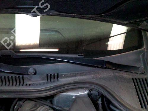 Used Front windshield wiper arm SEAT IBIZA IV (6J5, 6P1) [2008-2017]  19882391
