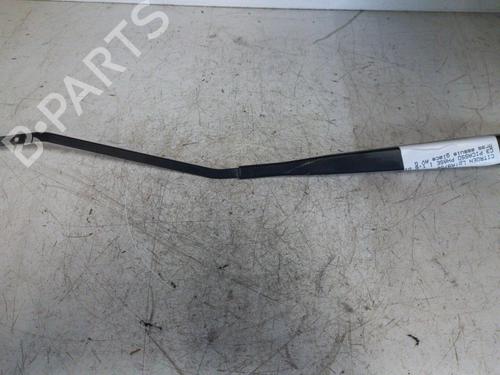 Used Front windshield wiper arm CITROËN C3 II (SC_) 1.6 HDi (92 hp) 19888998
