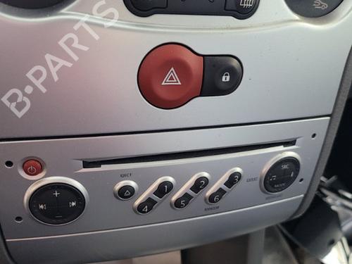 Used Warning switch RENAULT MODUS / GRAND MODUS (F/JP0_) 1.5 dCi (FP0F, JP0F) (86 hp) 19901024
