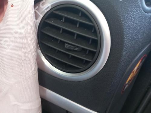 Used Air vent RENAULT CLIO III (BR0/1, CR0/1) 1.5 dCi (BR17, CR17) (86 hp) 27608686