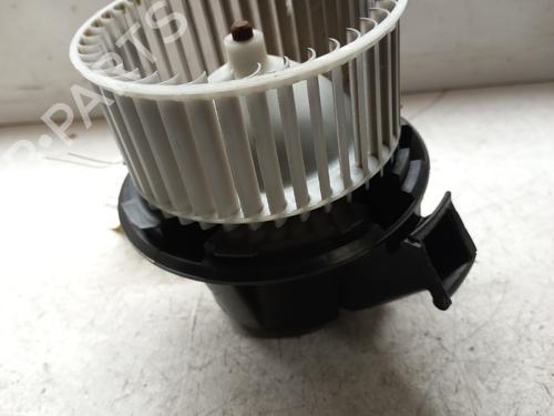Heater blower motor RENAULT TWINGO III (BCM_, BCA_) 1.0 SCe 75 | BP21991943M62 