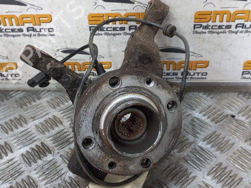 Used Right front steering knuckle Right front steering knuckle NISSAN MICRA III (K12) 1.2 16V (80 hp) 21980157 21980157