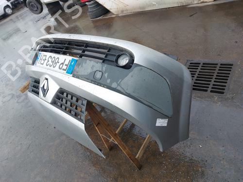Used Front bumper RENAULT SCÉNIC II (JM0/1_) 1.6 16V (JM1R) (112 hp) 22438982