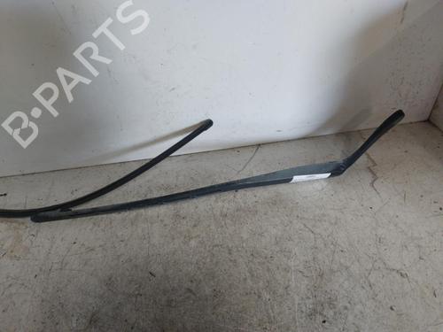 Used Front windshield wiper arm PEUGEOT 307 CC (3B) 2.0 HDi 135 (136 hp) 19881872
